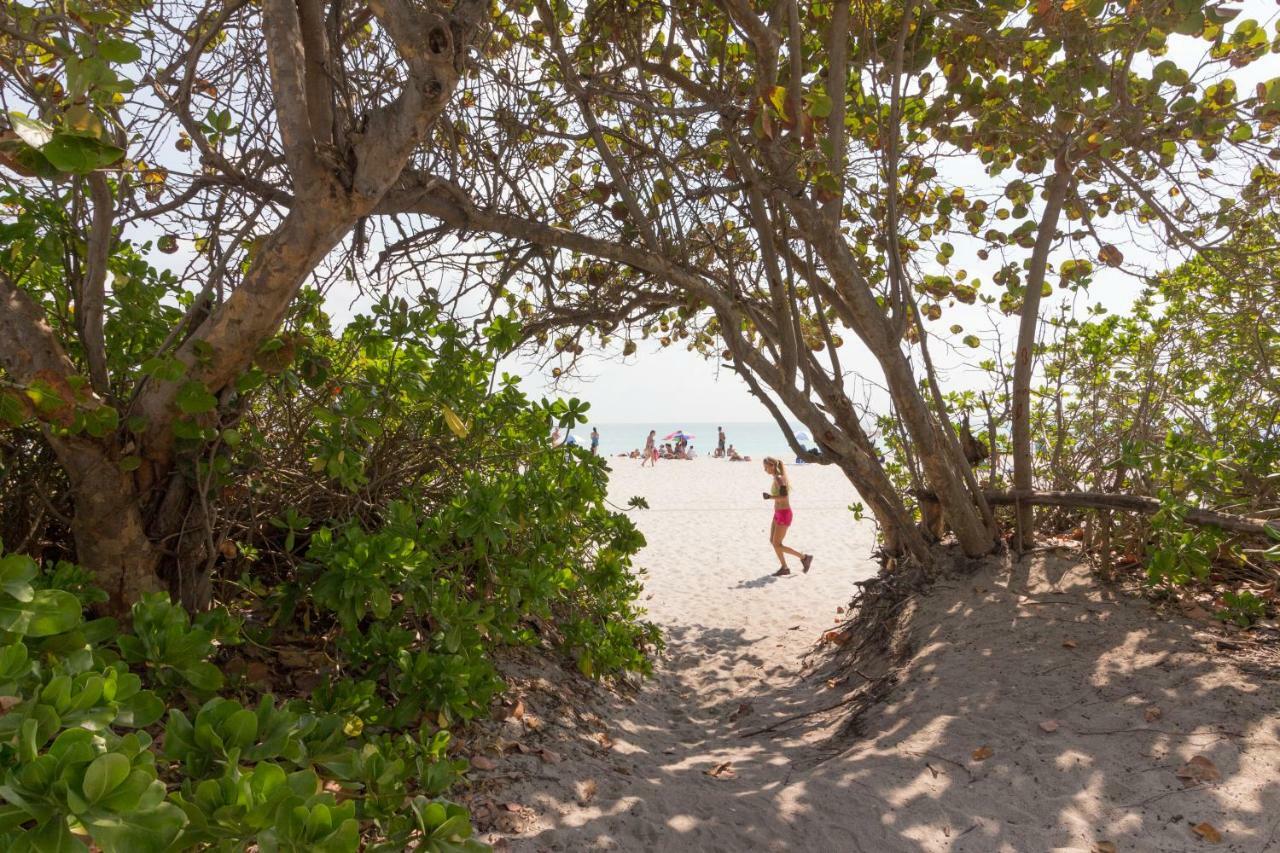 Castle Beach: Coral Condo Miami Beach Exterior photo